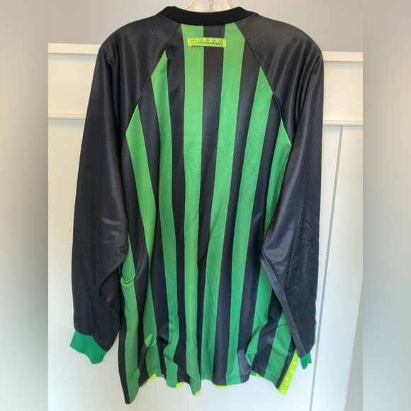 Rare vintage 1997-98 Manchester United Champions League UEFA sharp stripe goalie - Picture 2 of 13